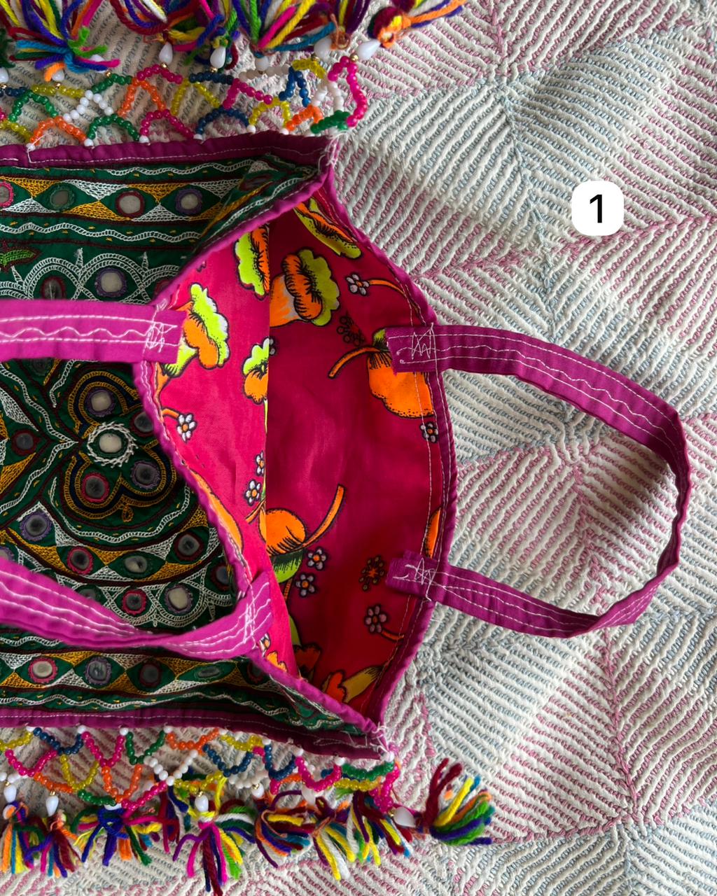 BisouVintageStore Bags