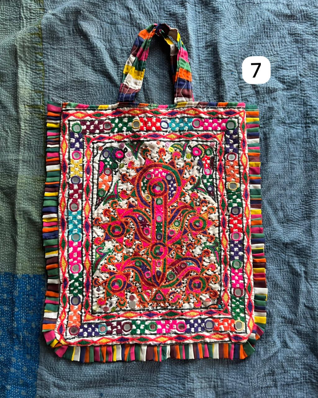 BisouVintageStore Bags