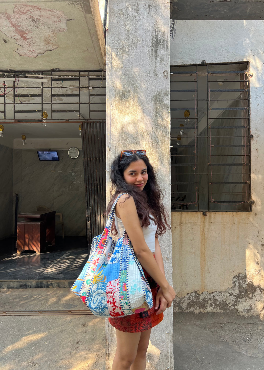 andmaryMilky pile tote bag with chouchou Milky pile tote bag with