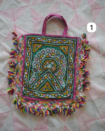 BisouVintageStore Bags