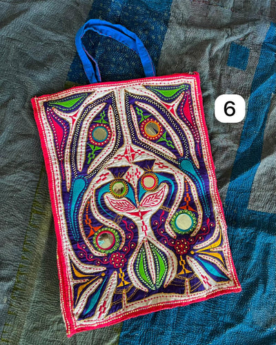 BisouVintageStore Bags