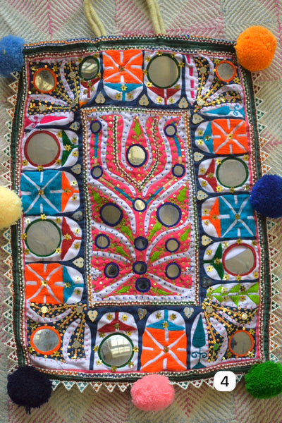 BisouVintageStore Bags