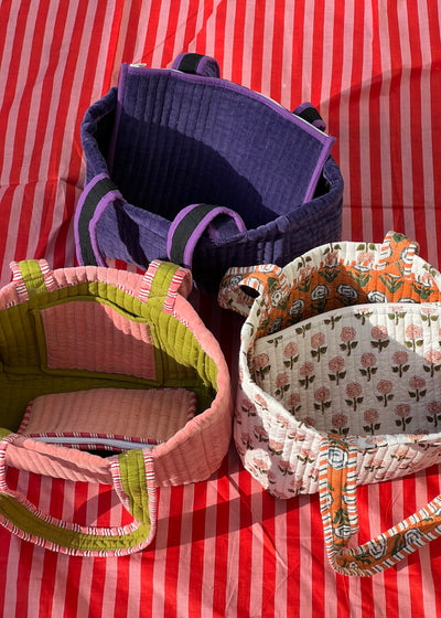 Spring mini bag with pocket pouch